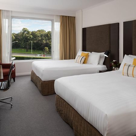 Отель Rydges Банкстаун Экстерьер фото