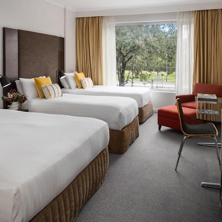 Отель Rydges Банкстаун Экстерьер фото