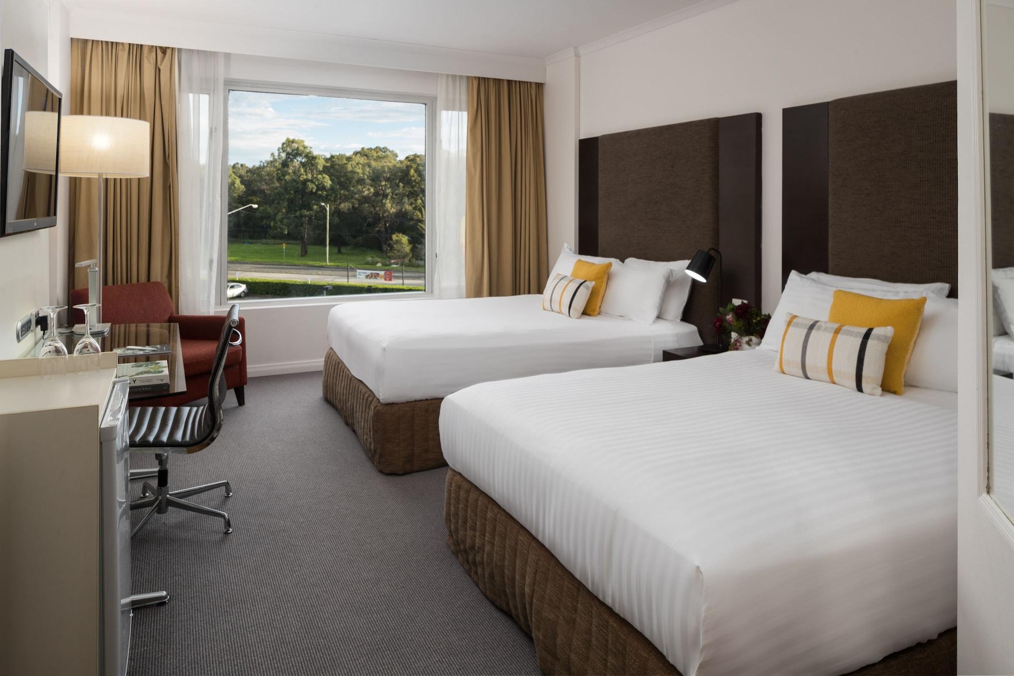 Отель Rydges Банкстаун Экстерьер фото