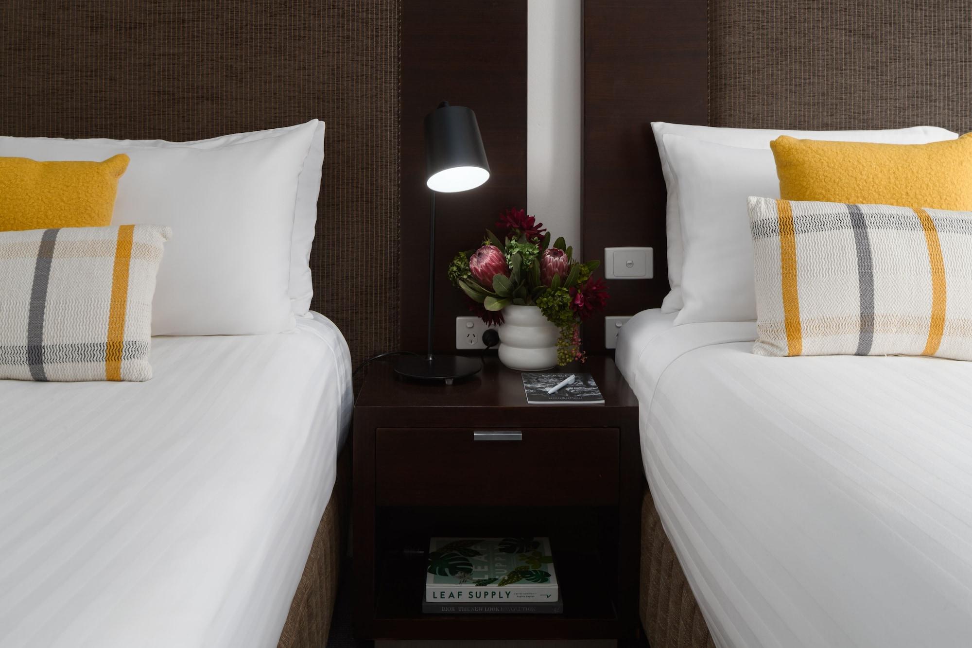 Отель Rydges Банкстаун Экстерьер фото