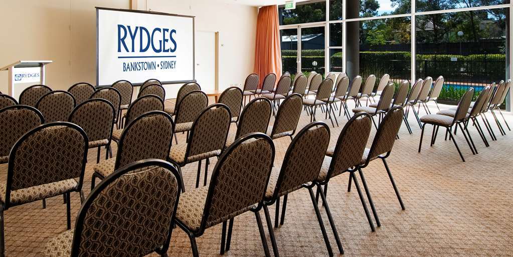 Отель Rydges Банкстаун Удобства фото